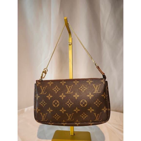 Louis Vuitton LV Monogram Pochette Accessoires with Gold Chain Vintage Bag - Picture 2 of 14